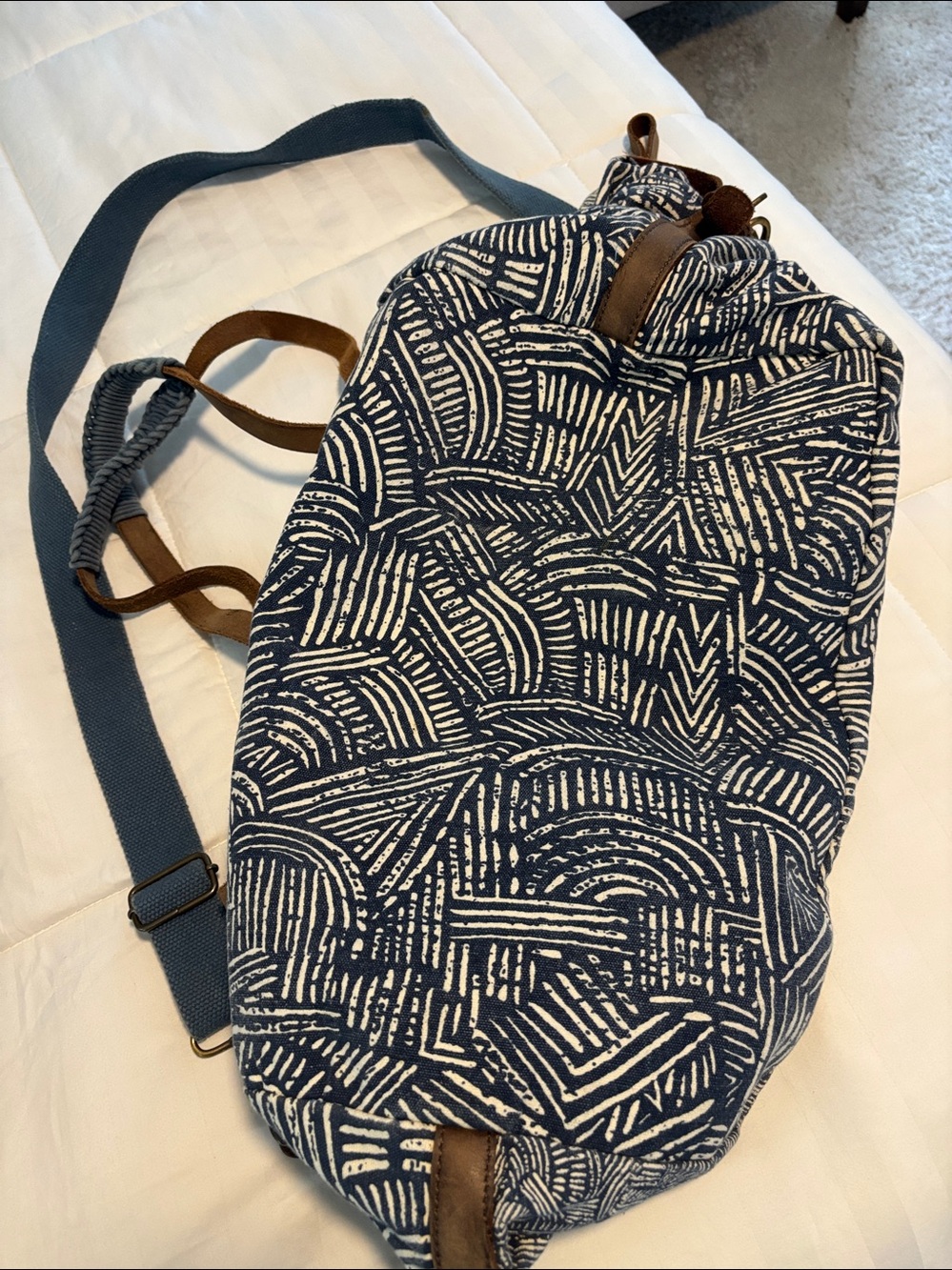Anthropologie Jasper & Jeera Teresa Weekender Blue & White Leather Trims Bag - Picture 8 of 15